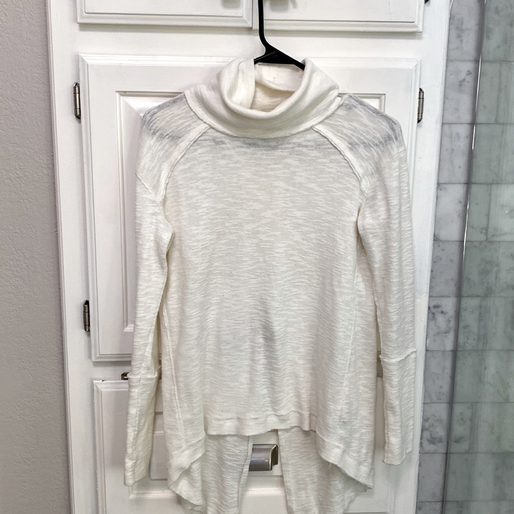 We The Free sweater-size XS